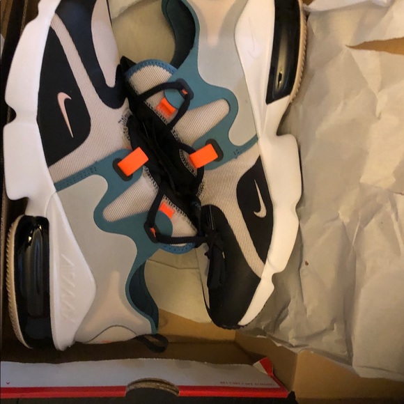 Air Max Infinity - Picture 5 of 6